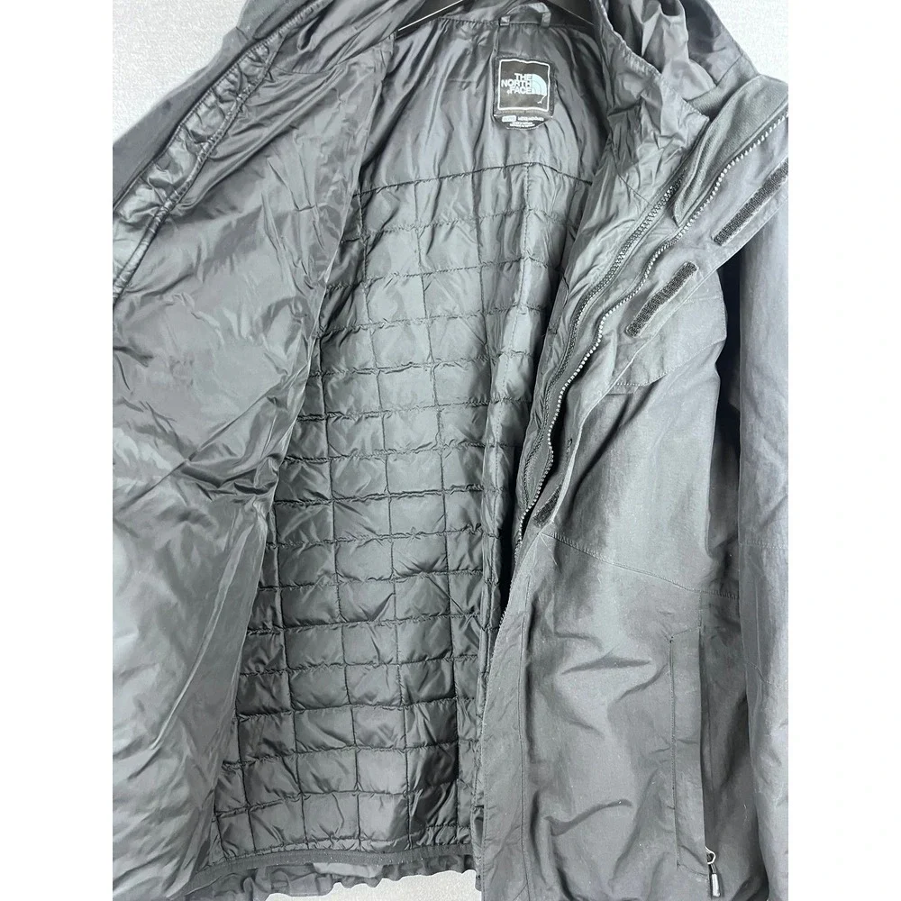 The North Face Mens HyVent Hooded Insulated Jacket‎ Black XL Parka Coat